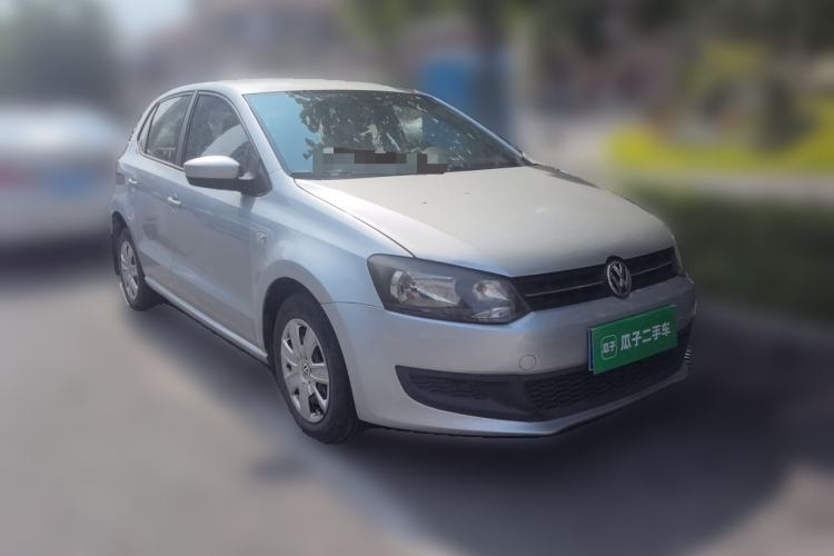 Used Volkswagen Polo 2011 1.4L Manual ZhiLe Edition Front Right 45 Deg
