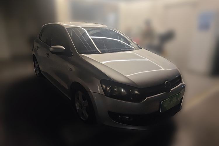 Used Volkswagen Polo 2011 1.6L Automatic ZhiShang Version Front Right 45 Deg
