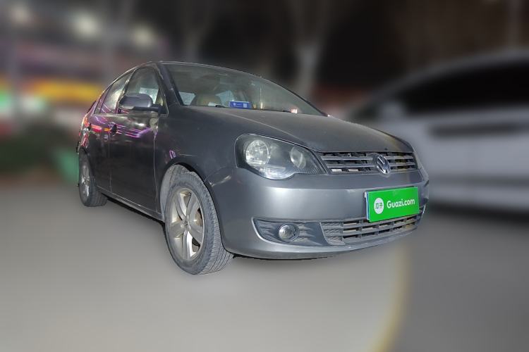 Used Volkswagen Polo 2011 Jingqu 1.6L Automatic Siku Edition Front Right 45 Deg