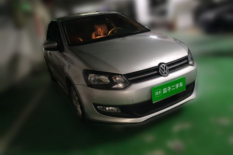 Used Volkswagen Polo 2011 1.6L Automatic ZhiShang Version Front Right 45 Deg