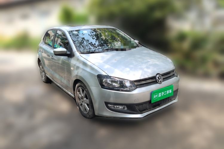 Used Volkswagen Polo 2011 1.6L Automatic ZhiShang Version Front Right 45 Deg