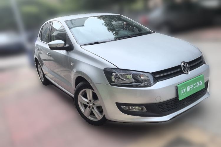 Used Volkswagen Polo 2011 1.4L Automatic ZhiShang Version Front Right 45 Deg
