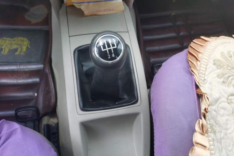 Used Volkswagen Polo 2011 Jingqu 1.4L Manual Sile Edition Gear Lever