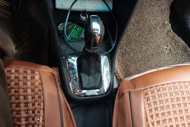 Used Volkswagen Polo 2011 1.6L Automatic ZhiShang Version Gear Lever