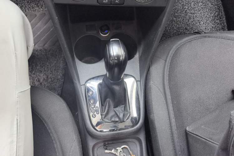 Used Volkswagen Polo 2011 1.4L Automatic ZhiShang Version Gear Lever