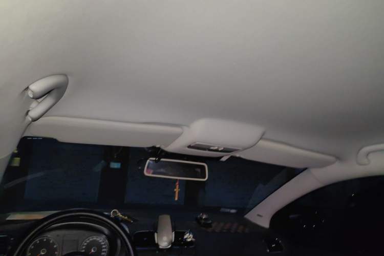 Used Volkswagen Polo 2011 1.6L Manual ZhiShang Edition Headliner