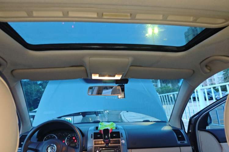 Used Volkswagen Polo 2011 Jingqu 1.6L Automatic Siku Edition Headliner