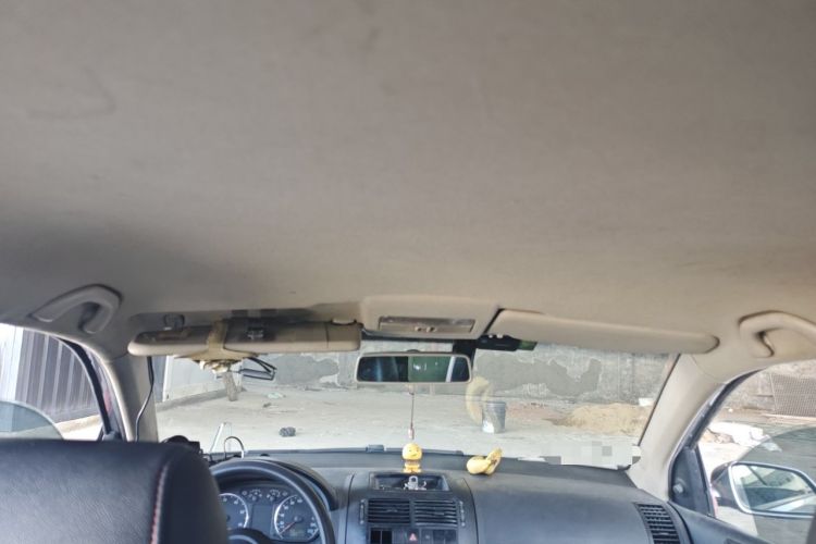 Used Volkswagen Polo 2011 Jingqu 1.4L Manual Sile Edition Headliner