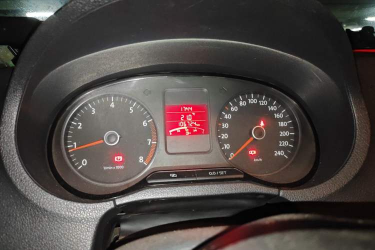 Used Volkswagen Polo 2011 1.4L Manual ZhiLe Edition Instrument Cluster