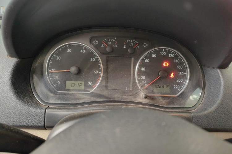Used Volkswagen Polo 2011 Jingqu 1.6L Manual - Real Cool Edition Instrument Cluster