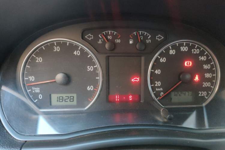 Used Volkswagen Polo 2011 Jingqu 1.4L Automatic Shishang Edition Instrument Cluster