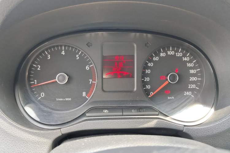 Used Volkswagen Polo 2011 Jingqu 1.4L Manual Sile Edition Instrument Cluster