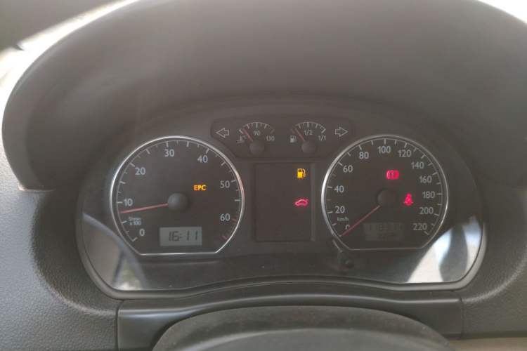 Used Volkswagen Polo 2011 Jingqu 1.4L Manual Sile Edition Instrument Cluster