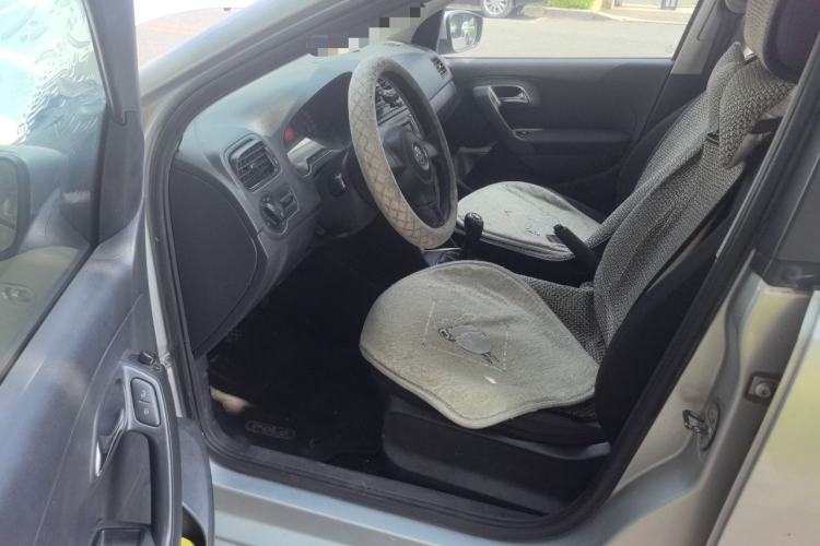 Used Volkswagen Polo 2011 1.4L Manual ZhiLe Edition Left Front Seat