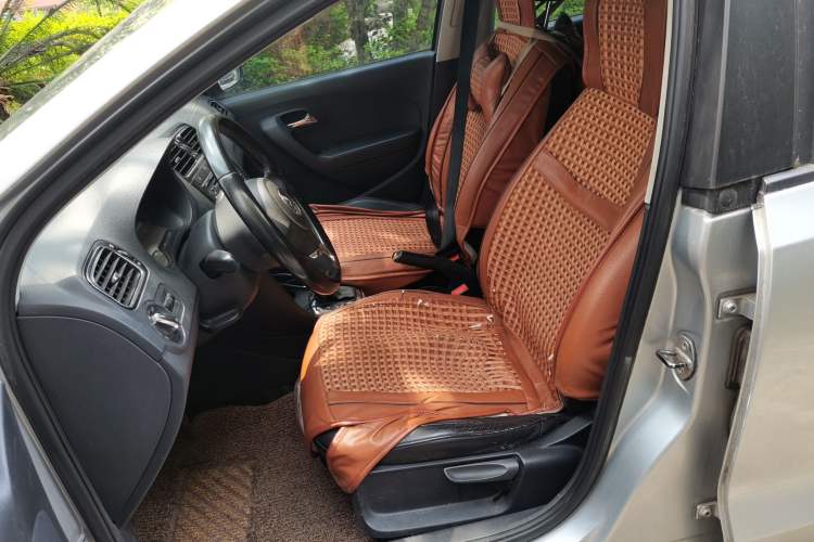 Used Volkswagen Polo 2011 1.6L Automatic ZhiShang Version Left Front Seat