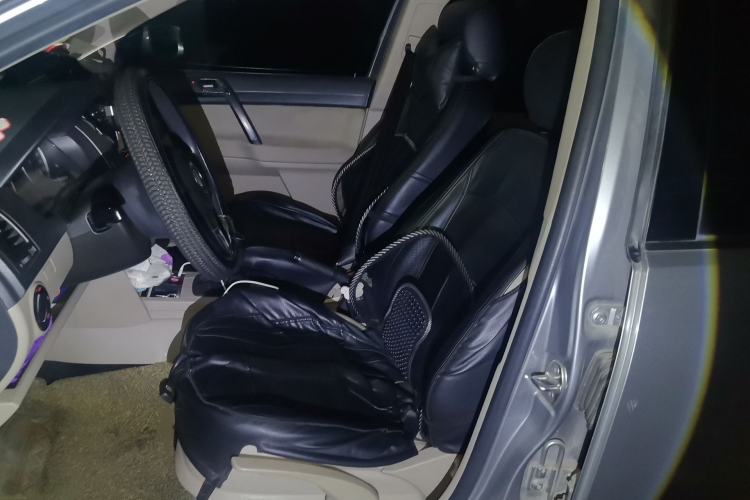 Used Volkswagen Polo 2011 Jingqu 1.4L Manual Shishang Edition Left Front Seat