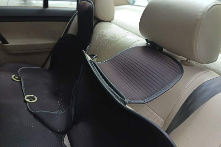 Used Volkswagen Polo 2011 Jingqu 1.4L Manual Sile Edition Left Rear Seat