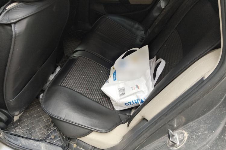 Used Volkswagen Polo 2011 1.6L Automatic ZhiShang Version Left Rear Seat
