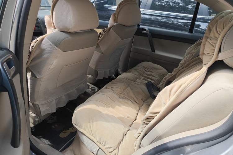Used Volkswagen Polo 2011 Jingqu 1.4L Automatic Shishang Edition Left Rear Seat