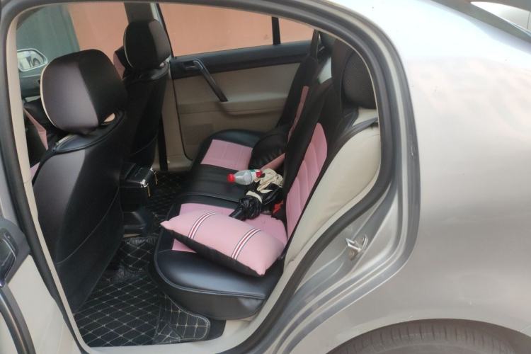 Used Volkswagen Polo 2011 Jingqu 1.4L Automatic Shishang Edition Left Rear Seat
