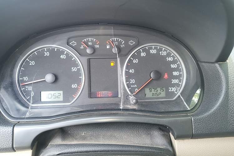 Used Volkswagen Polo 2011 Jingqu 1.4L Automatic Shishang Edition Odometer Close Up