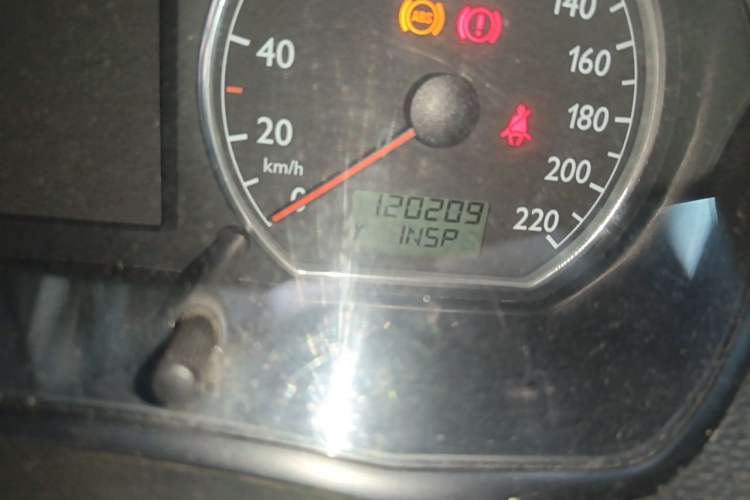 Used Volkswagen Polo 2011 Jingqu 1.4L Manual Sile Edition Odometer Close Up