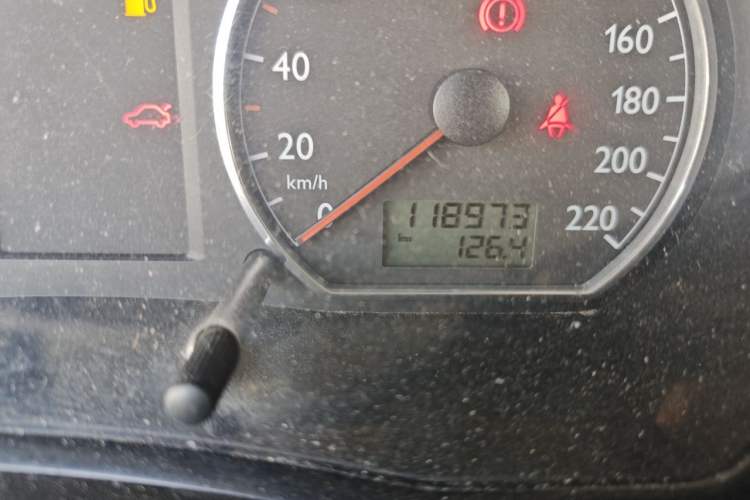 Used Volkswagen Polo 2011 Jingqu 1.4L Manual Sile Edition Odometer Close Up