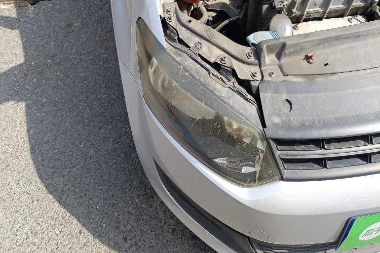 Used Volkswagen Polo 2011 1.4L Manual ZhiShang Edition Right Front Headlight