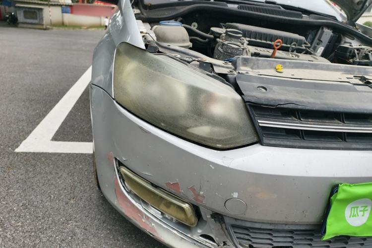 Used Volkswagen Polo 2011 1.4L Manual ZhiShang Edition Right Front Headlight
