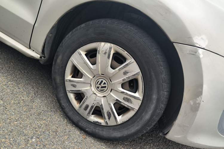 Used Volkswagen Polo 2011 1.4L Manual ZhiLe Edition Right Front Wheel Hub