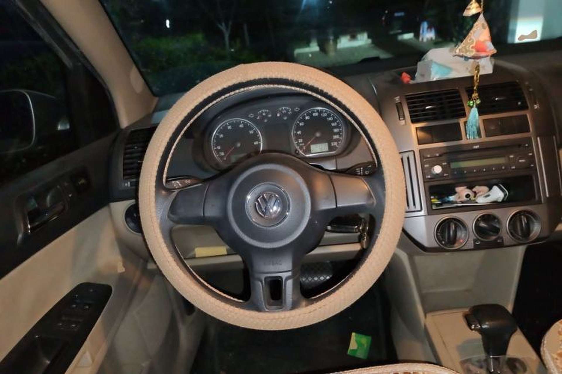 Used Volkswagen Polo 2011 Jingqu 1.6L Automatic Siku Edition Steering Wheel