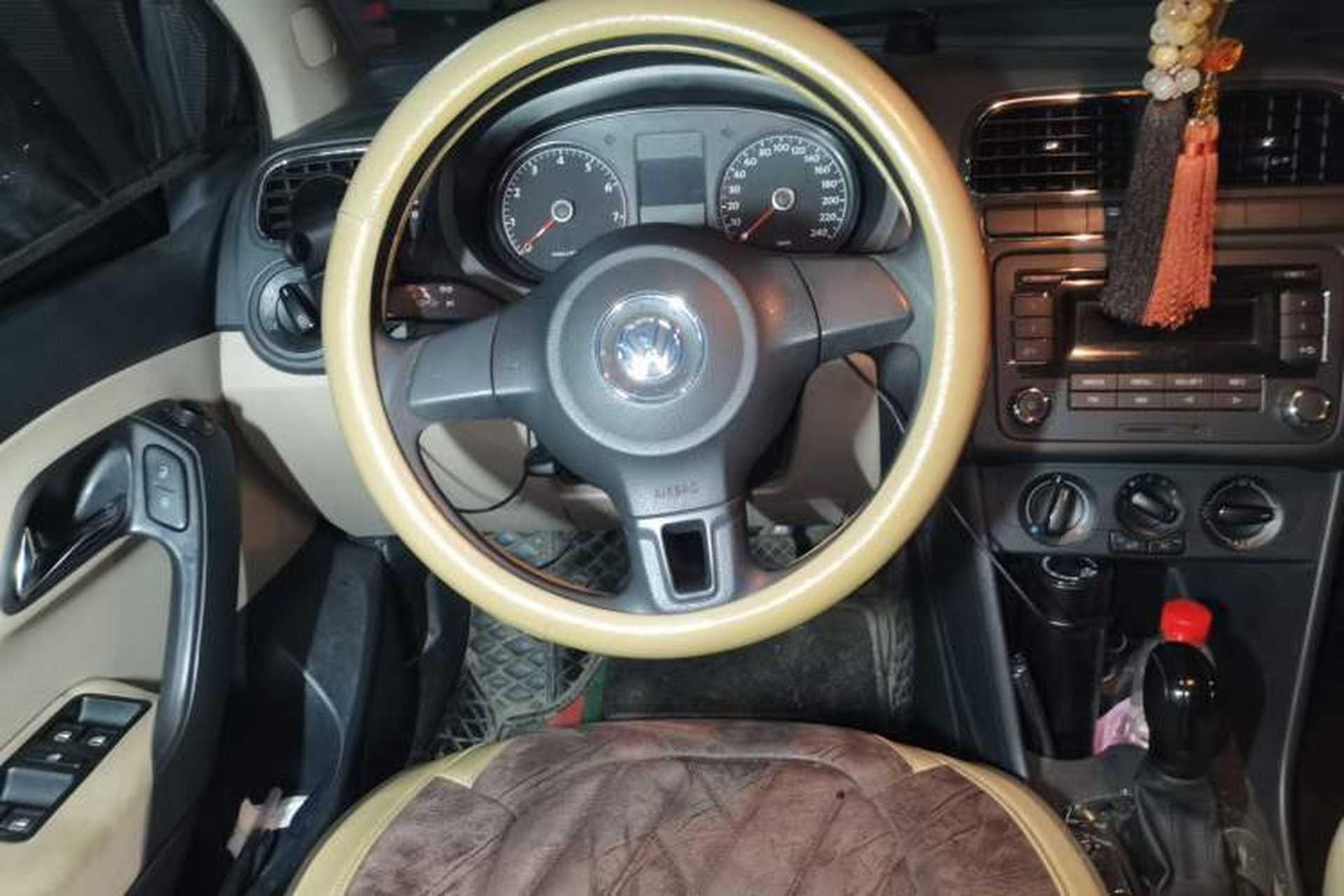 Used Volkswagen Polo 2011 1.6L Automatic ZhiShang Version Steering Wheel