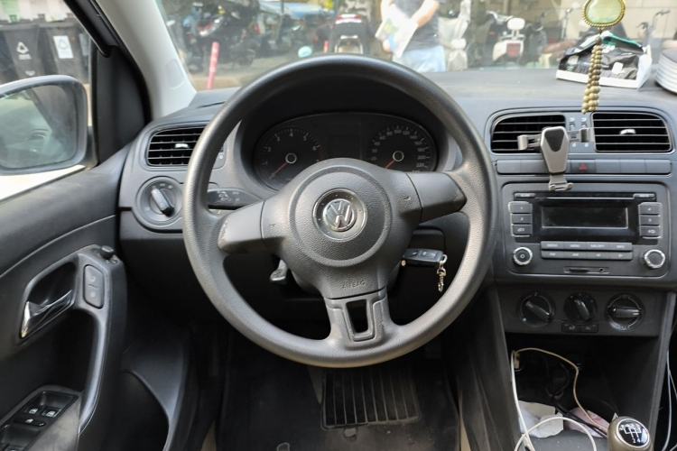 Used Volkswagen Polo 2011 1.4L Manual ZhiLe Edition Steering Wheel
