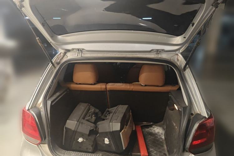 Used Volkswagen Polo 2011 1.6L Automatic ZhiShang Version Trunk