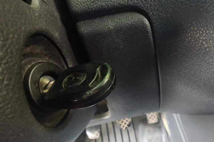 Used Volkswagen Polo 2011 1.4L Manual ZhiLe Edition Vehicle Key