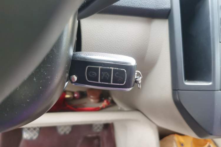 Used Volkswagen Polo 2011 Jingqu 1.4L Manual Sile Edition Vehicle Key