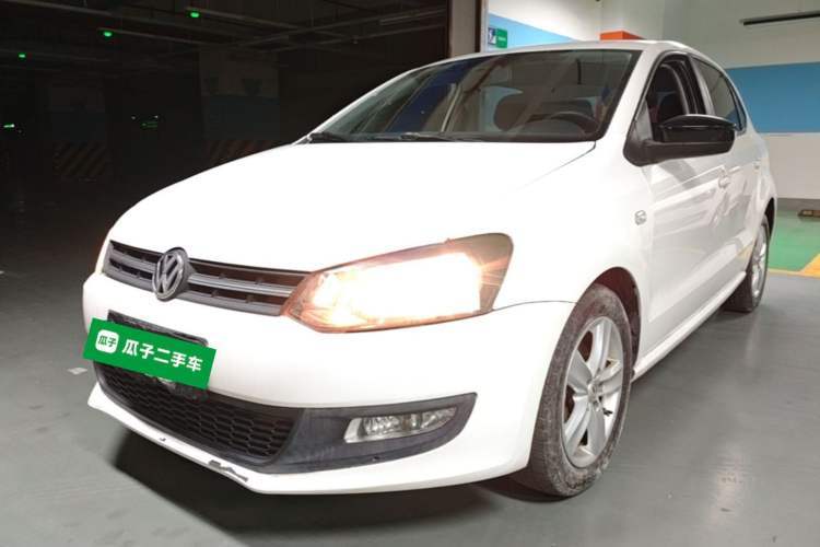 Volkswagen Polo 2011 1.4L Automatic ZhiShang Version d’occasion Guazi used car, China used car export, Used car for sale, Used cars, Cheapest cars for sale