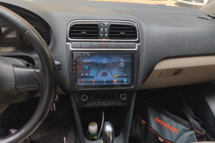 Used Volkswagen Polo 2011 1.4L Automatic ZhiShang Version Audio And AC Panel
