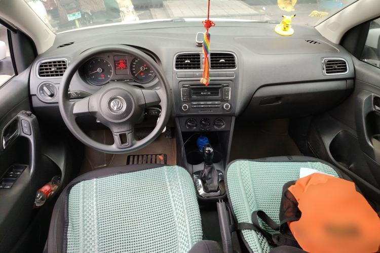 Used Volkswagen Polo 2011 1.4L Automatic ZhiShang Version Center Console