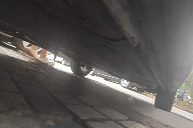 Used Volkswagen Polo 2011 1.6L Automatic ZhiShang Version Chassis Front Left