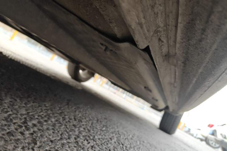 Used Volkswagen Polo 2011 1.6L Automatic ZhiShang Version Chassis Front Left