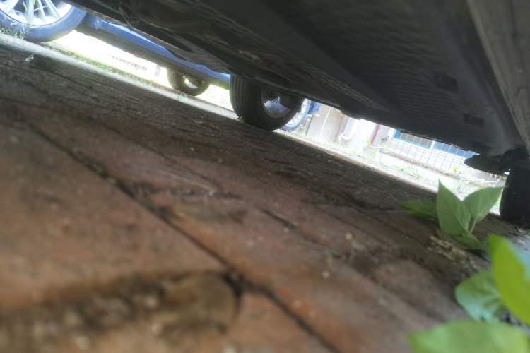 Used Volkswagen Polo 2011 1.6L Automatic ZhiKu Edition Chassis Front Left