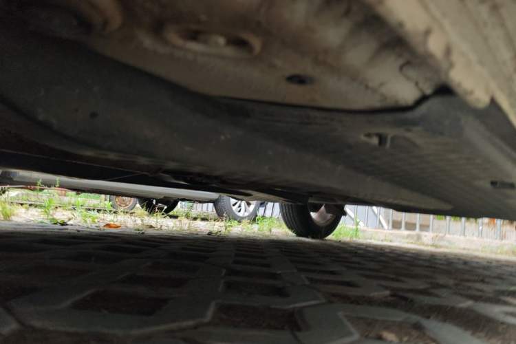 Used Volkswagen Polo 2011 1.6L Manual ZhiShang Edition Chassis Front Left