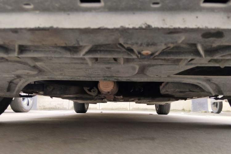 Used Volkswagen Polo 2011 1.6L Automatic ZhiShang Version Chassis Front