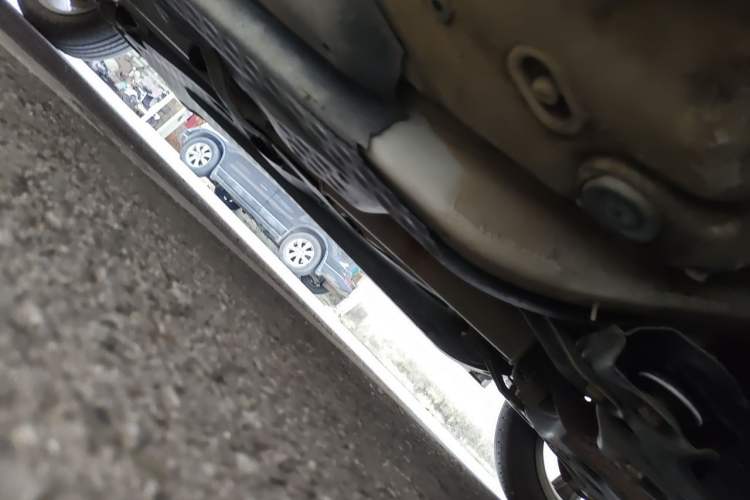 Used Volkswagen Polo 2011 1.6L Manual ZhiShang Edition Chassis Front Right