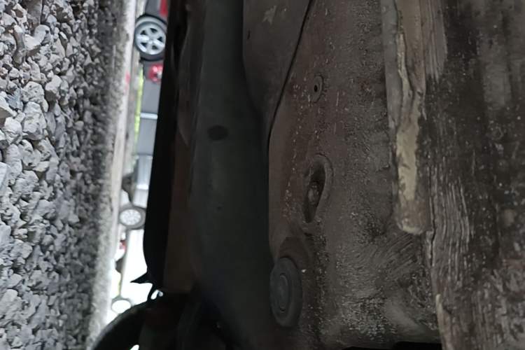 Used Volkswagen Polo 2011 1.6L Automatic ZhiShang Version Chassis Front Right