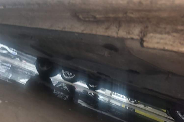 Used Volkswagen Polo 2011 1.6L Automatic ZhiShang Version Chassis Front Right