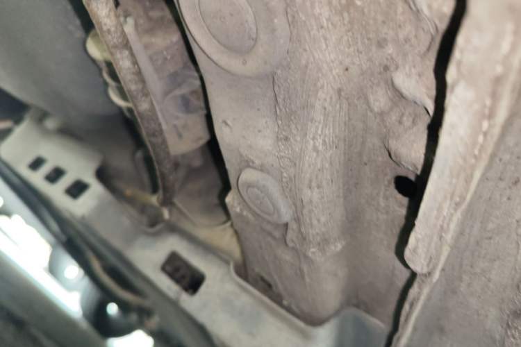 Used Volkswagen Polo 2011 1.6L Automatic ZhiShang Version Chassis Front
