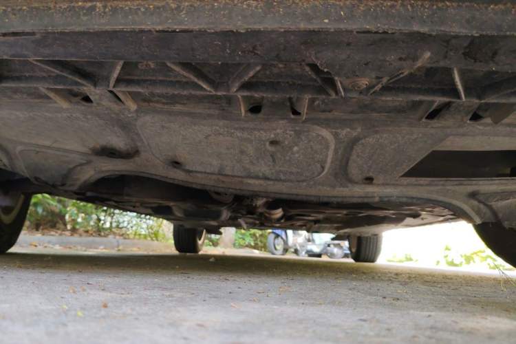 Used Volkswagen Polo 2011 1.6L Automatic ZhiKu Edition Chassis Front