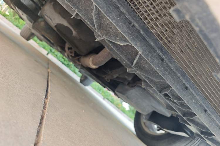 Used Volkswagen Polo 2011 1.6L Automatic ZhiShang Version Chassis Front